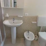 In 38283 Apartment *