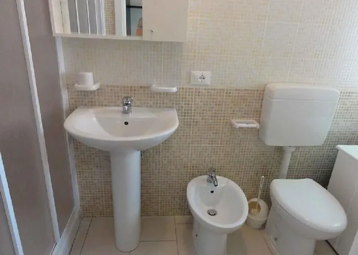 In 38283 Apartment *